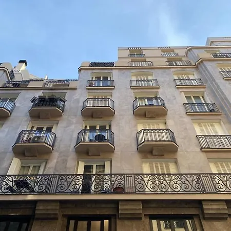Superb With Terrasse & 24-7 Security In The Heart Of Paris! Apartamento *